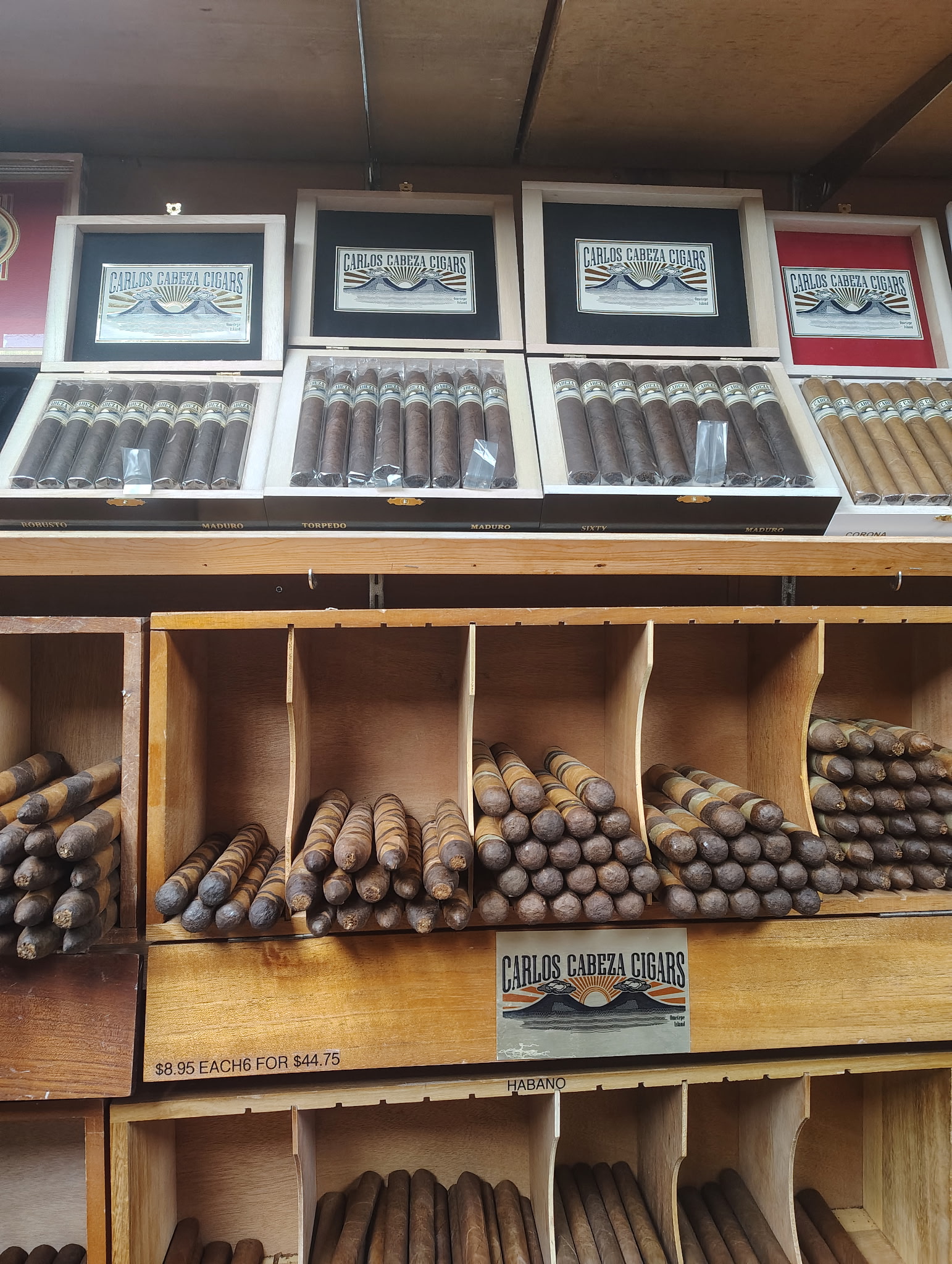 Carlos Cabeza Cigar Lounge
