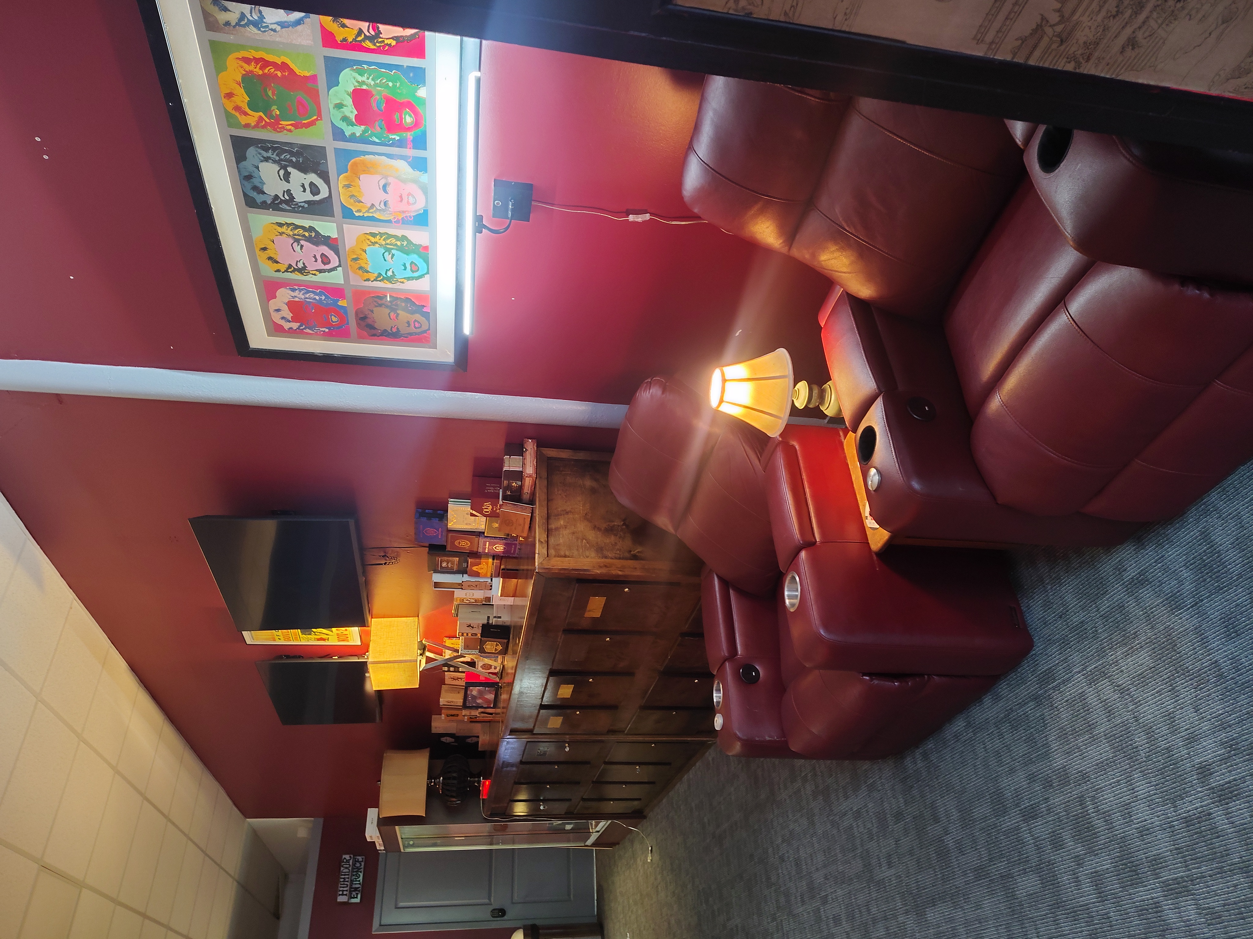 Carlos Cabeza Cigar Lounge