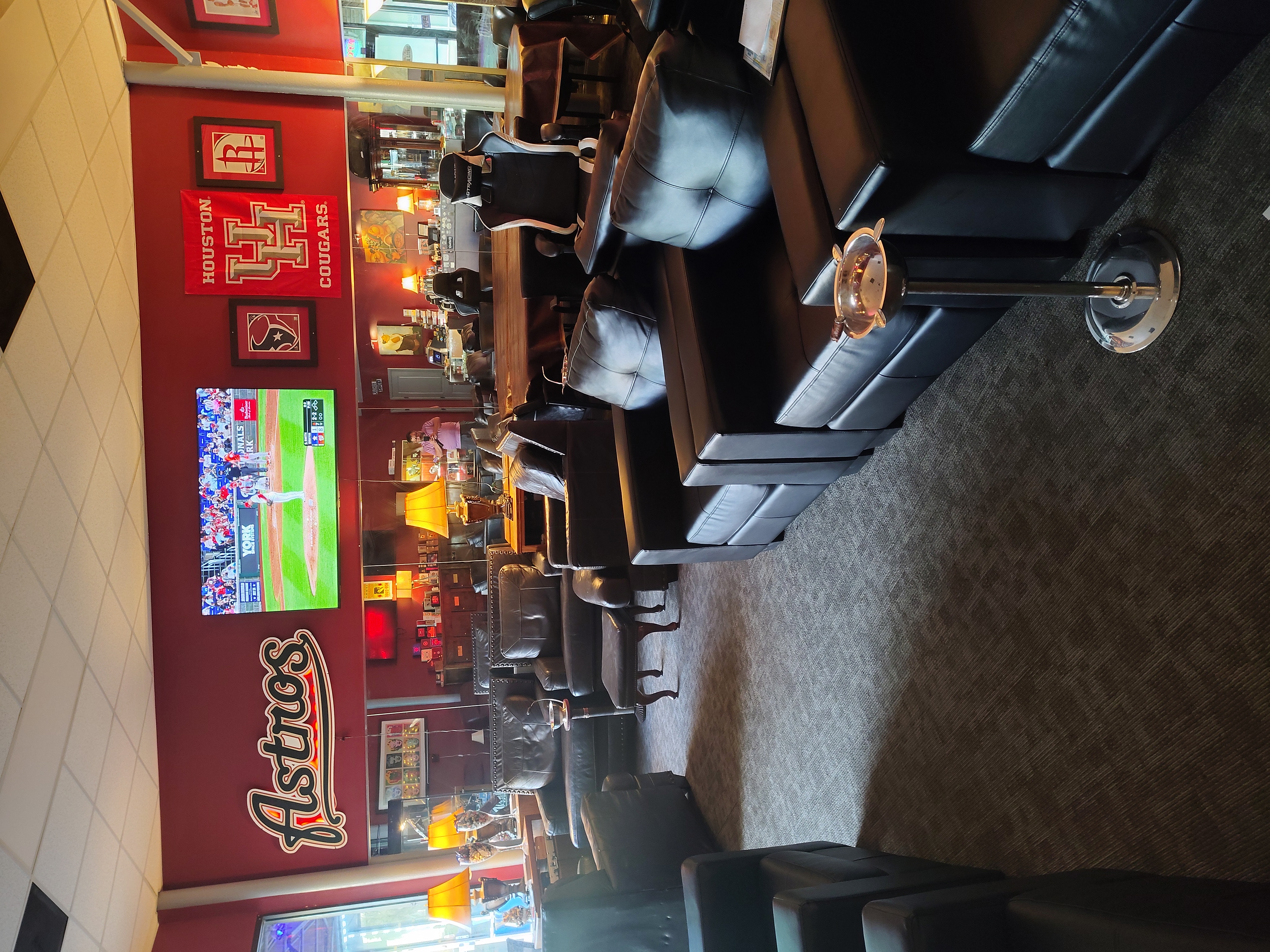 Carlos Cabeza Cigar Lounge