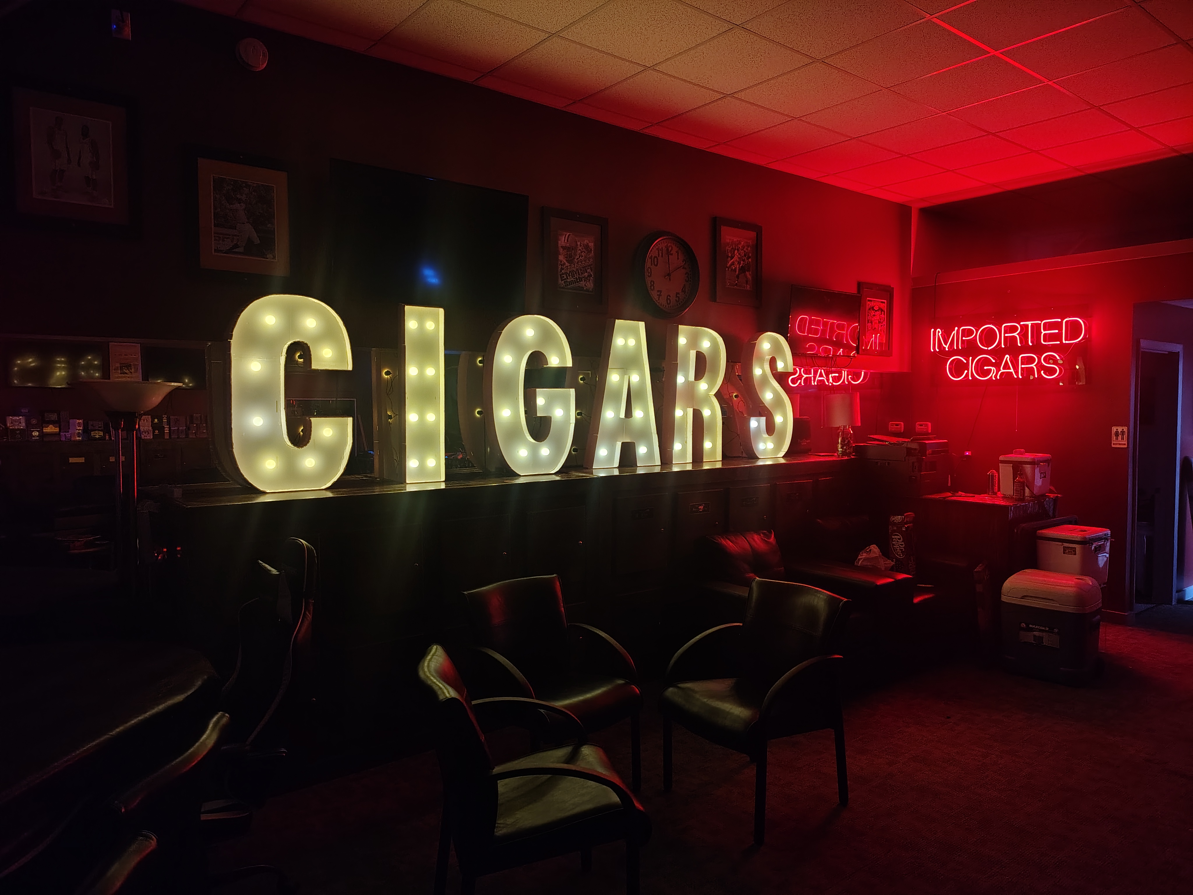 Carlos Cabeza Cigar Lounge